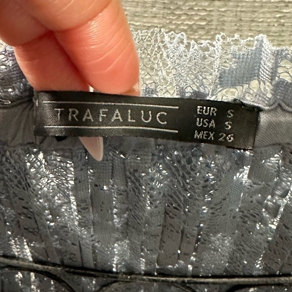 Zara pleated lace blue grey off shoulder blouse size S - Picture 3 of 8